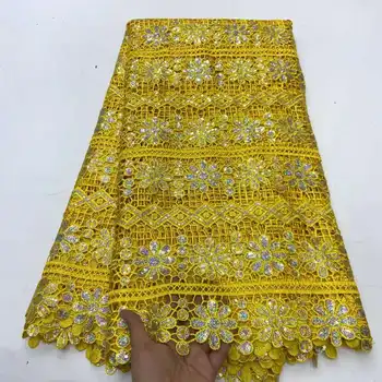 Нова жълта Нигерийская водорастворимая лейси кърпа с гореща диамантен пръстен 2024 Благородна африканска лейси плат женски сватбена рокля YYZ8237