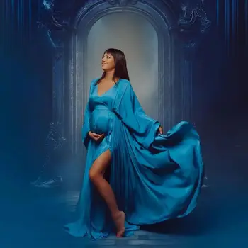 Обикновено синьо вечерни рокли за бременни, сатенени халати за фотосесия с V-образно деколте, секси рокли за душ с цепка отстрани